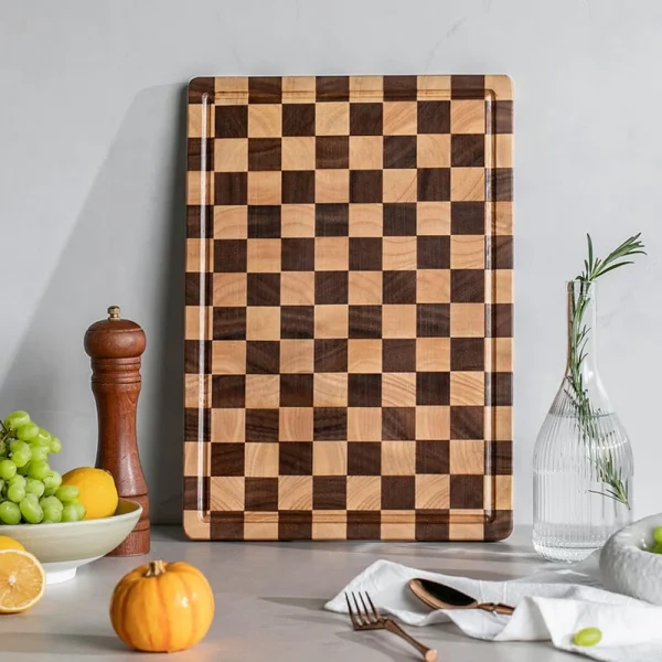 planche à découper bois damier