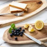 planche à découper artisanale en acacia