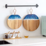 planche de cuisine en bois motif vague